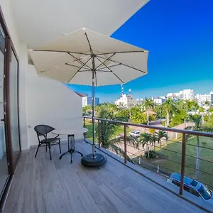 Apartment Modern Stylish Apt. Steps Away From The Nuevo Vallarta