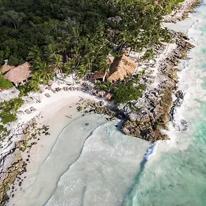 Hotel Diamante K - Inside National Park Tulum